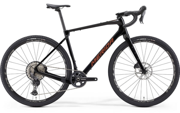 MERIDA SILEX 7000 black road bike with bronze/gold accents, front three-quarter view