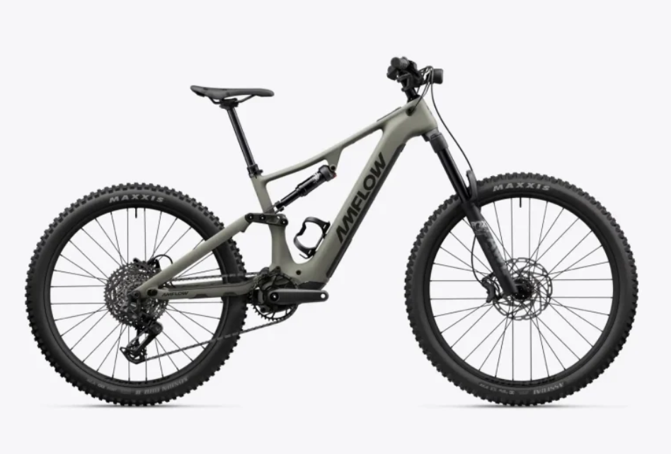 AMFLOW PR CARBON 26 (800Wh)